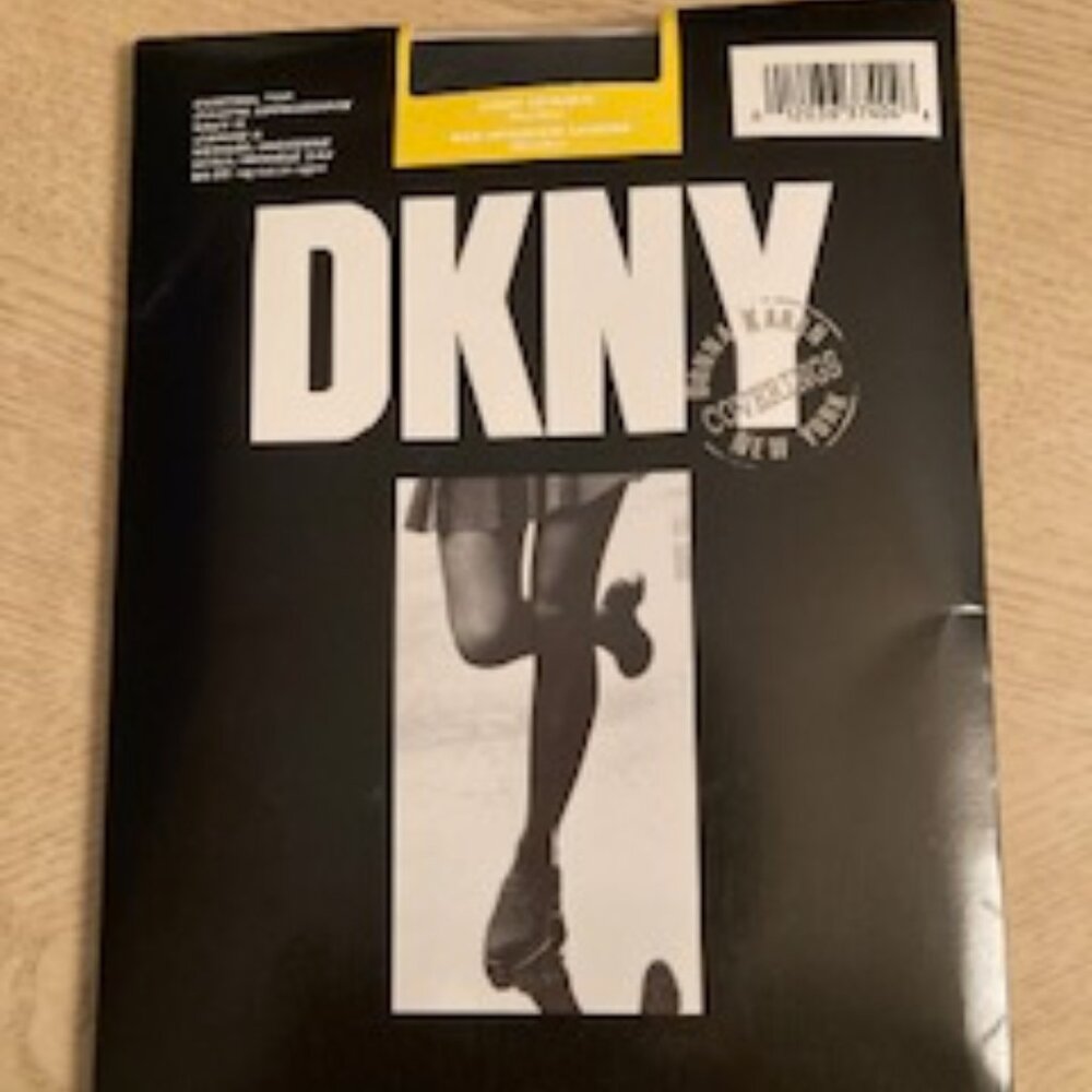 Six Pair of Vintage Women's Pantyhose - a "Mix of Mediums", NEW - Picture 5 of 7